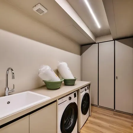 Appartement Bilocale Elegante- Viale Turati, *